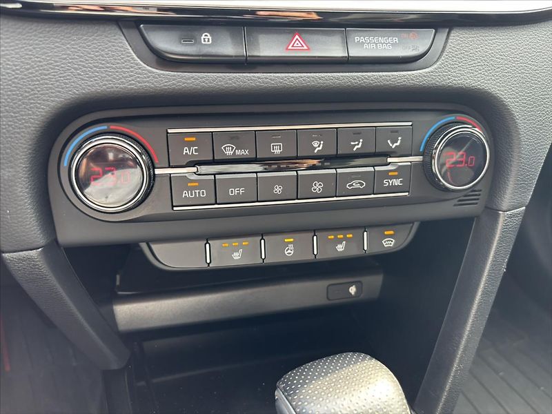 Kia ProCeed 1,6 TGDi 150kW GT ZÁRUKA - fotka 28 z 50