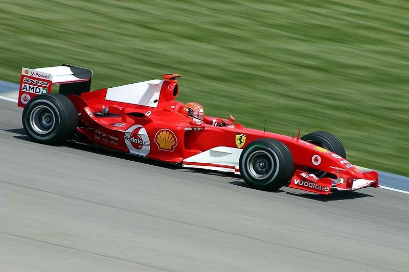 Magazín Motor Sport sestavil žebříček 10 nejúspěšnějších závodních jezdců světa. Tomu vévodí trojice Jim Clark, Lewis Hamilton a Ayrton Senna.
