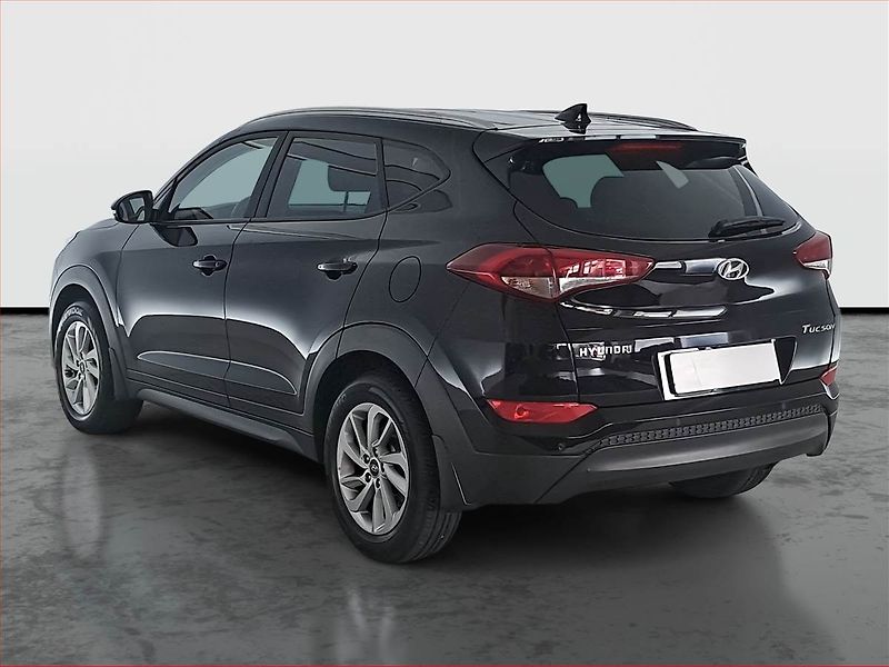 Hyundai Tucson (2017) Comfort 1.7 CRDi, Serv.kniha - fotka 4 z 19