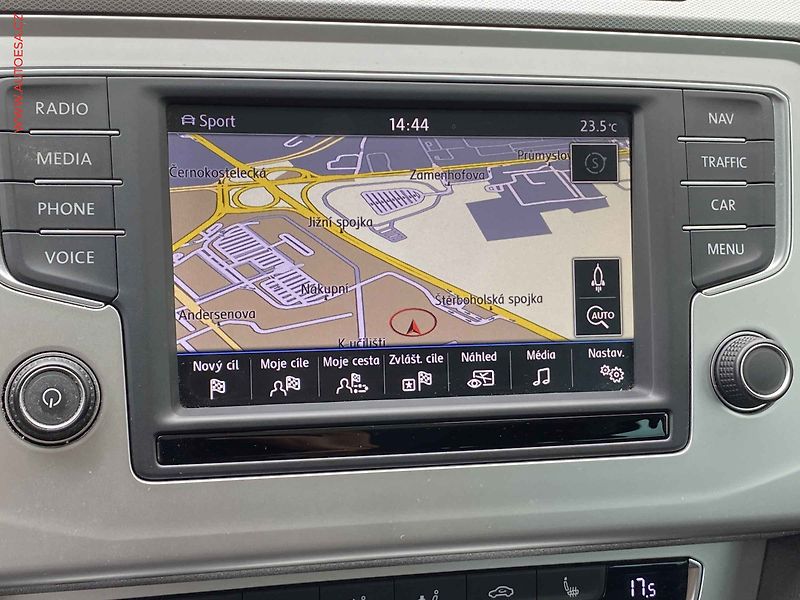Volkswagen Passat (2014) 1.4 TSi, Comfortline, šíbr - fotka 17 z 19