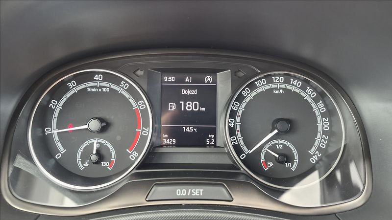 Škoda Fabia 1,0 TSi 70 Kw kombi Ambition - fotka 11 z 23