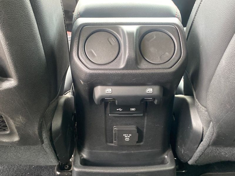 Jeep Wrangler (2020) RUBICON UNLIMITED 2,0(200kW)BA - fotka 29 z 34