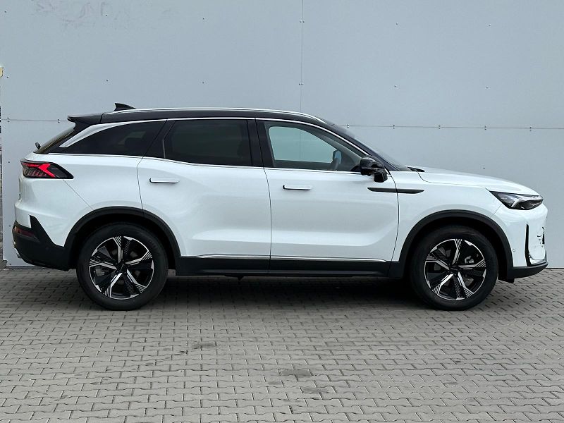 BAIC X7 1.5T 7DCT ALL IN - fotka 8 z 30
