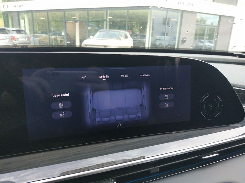 Omoda 9 Premium 1.5 PHEV 395kW AWD AT, - fotka 21 z 33