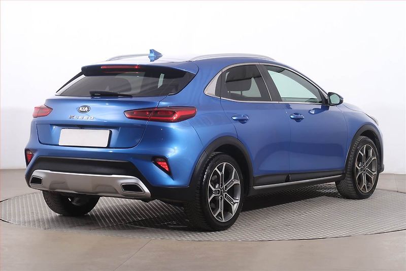 Kia XCeed (2020) 1.6 CRDi, Automat, Serv.kniha - fotka 5 z 26