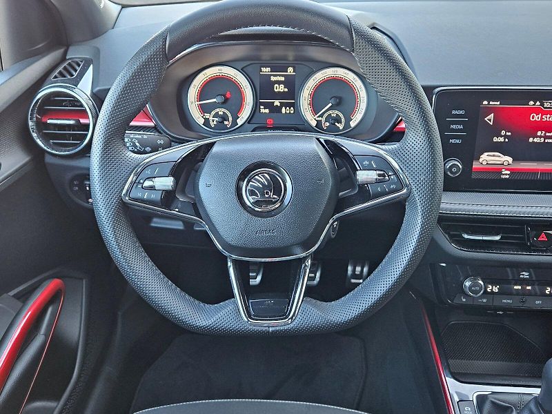 Škoda Fabia (2023) Monte Carlo TSI 70/1.0 M5F - fotka 5 z 27