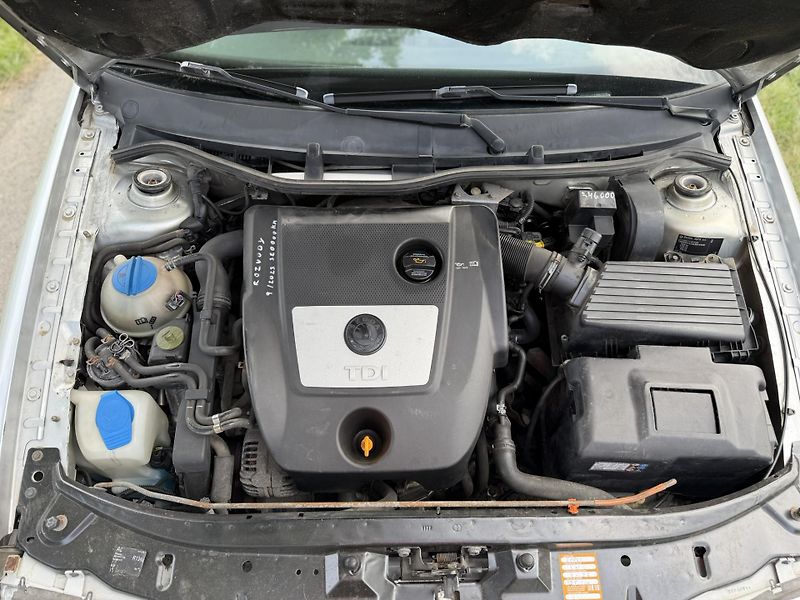 Škoda Octavia (2010) 1 1.9TDi 74kW, Tour, RV 2010 - fotka 18 z 19