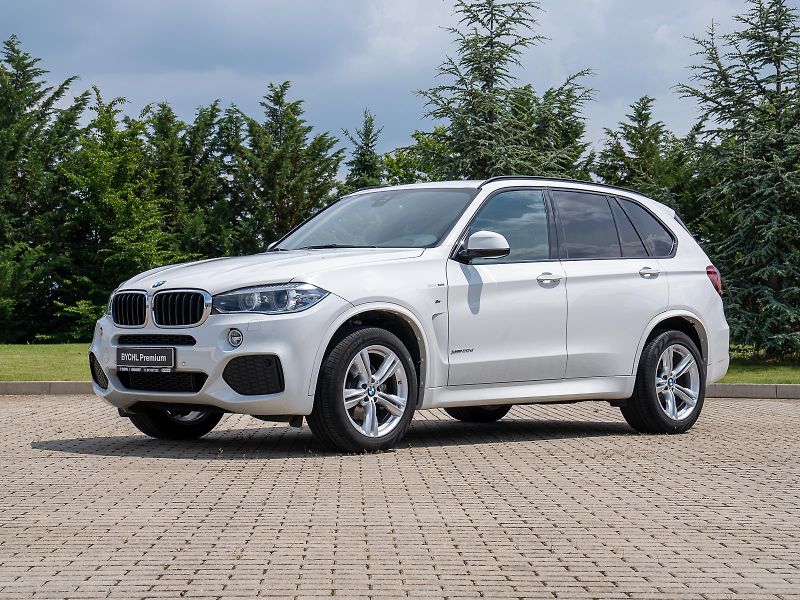 BMW X5 xDrive30d (F15) M Sport Paket - fotka 3 z 29