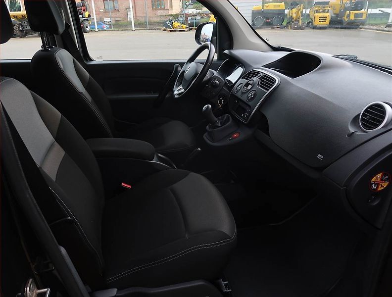 Renault Kangoo (2017) 1.5 dCi, 5Míst, ČR, 1Maj, DPH - fotka 9 z 16