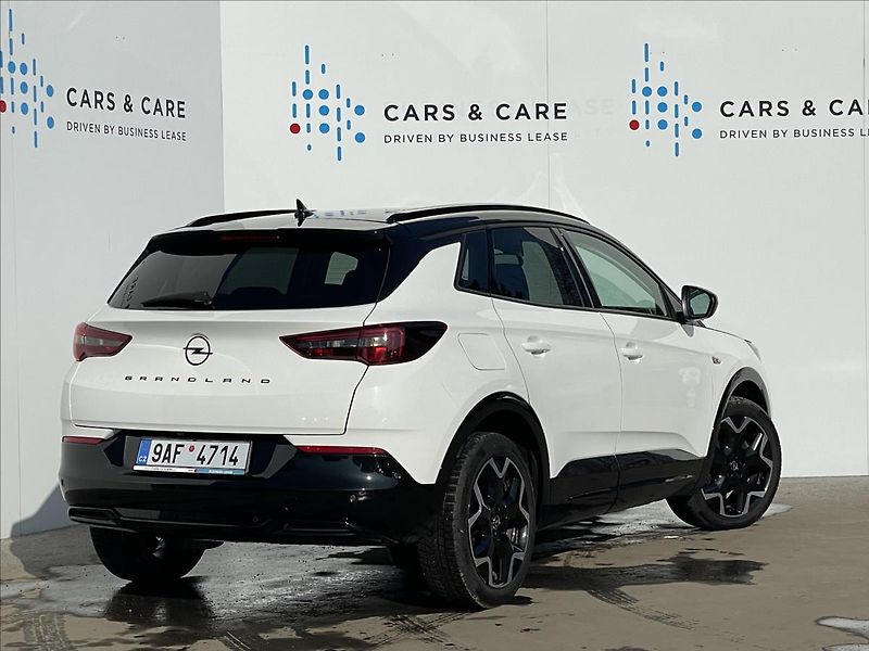 Opel Grandland 1,5 CDTI AT8 GS Line NAVI+PDC - fotka 3 z 24
