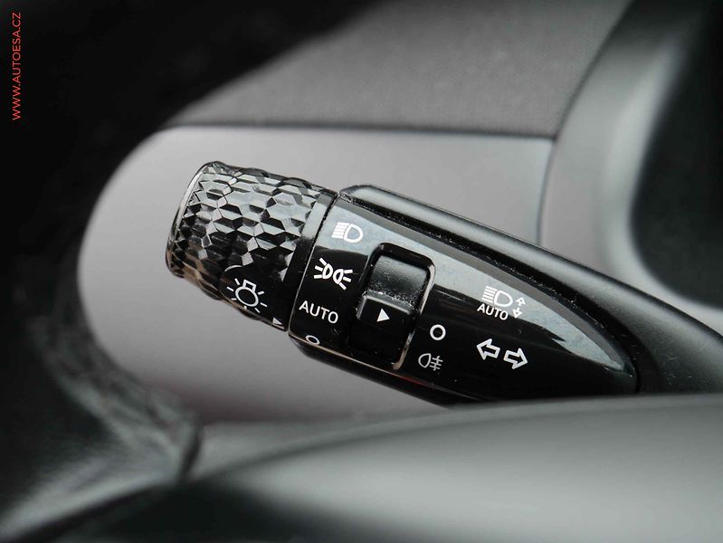 Hyundai Tucson (2023) 1.6 T-GDi, 1.maj,ČR, servis - fotka 15 z 17