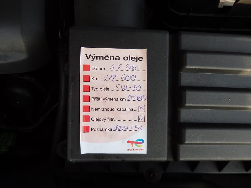 Škoda Superb 2.0 TSI 147 kW DIGI. KLIMA - fotka 17 z 28