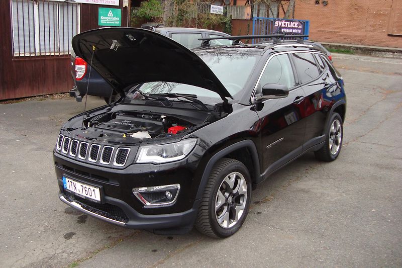 Jeep Compass (2019) LIMITED 2.0 CRD, 4x4 - fotka 22 z 86