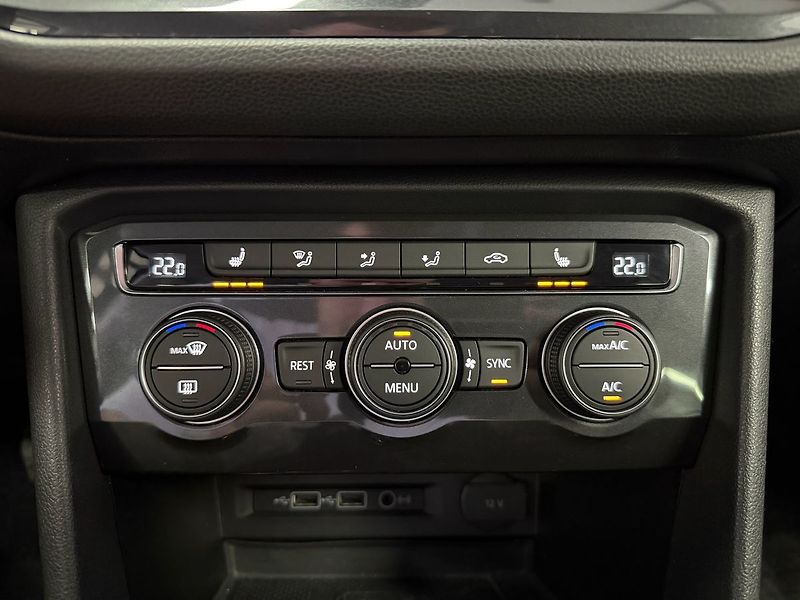 Volkswagen Tiguan Allspace 2.0 TDI 140KW DSG 4MOTION, DYN - fotka 23 z 31