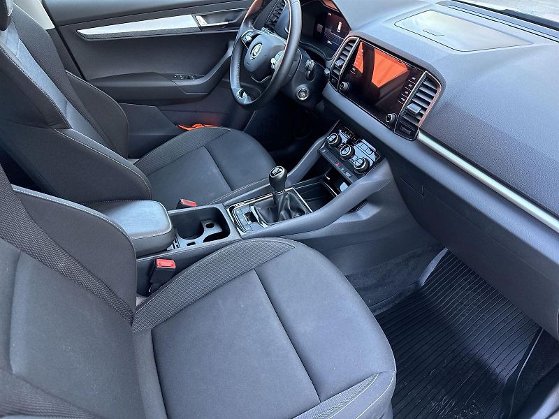 Škoda Karoq (2023) 1.5 TSI Ambition - fotka 8 z 30