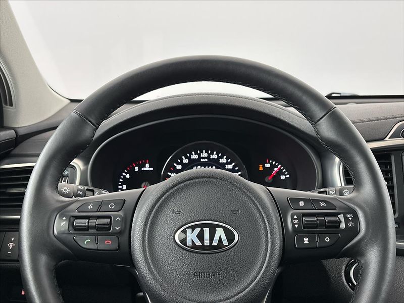 Kia Sorento Exclusive 6AT 4x4 2,2 CRDi - fotka 14 z 42