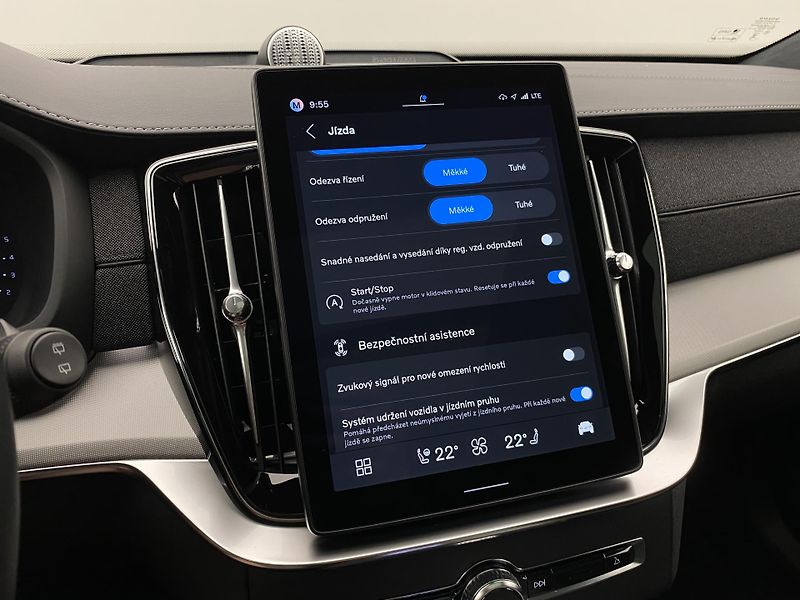 Volvo XC90 (2026) B5 AWD BLACK EDITION ULTRA 7 - fotka 56 z 78