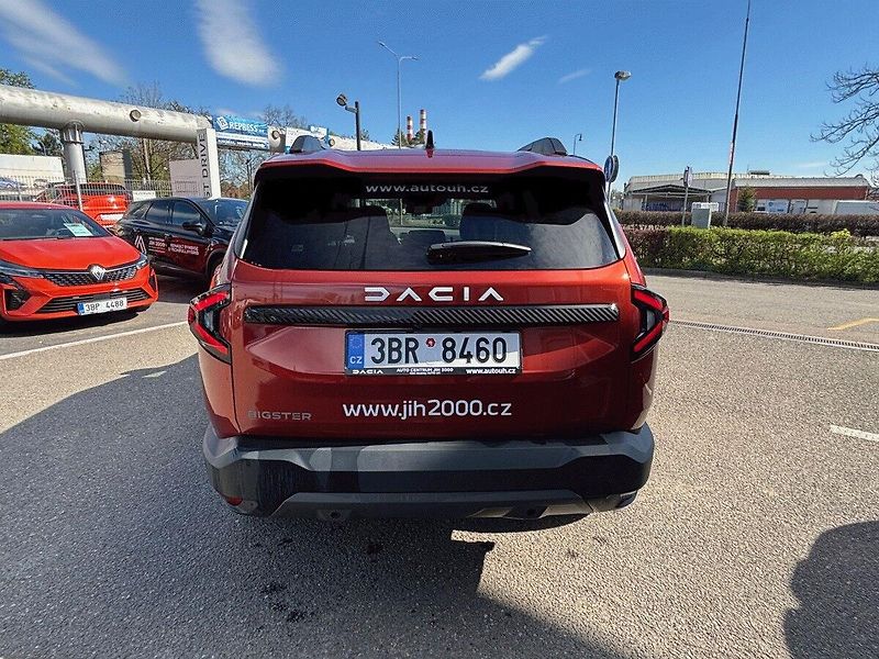Dacia Bigster (2025) Journey TCe 140 - fotka 4 z 19