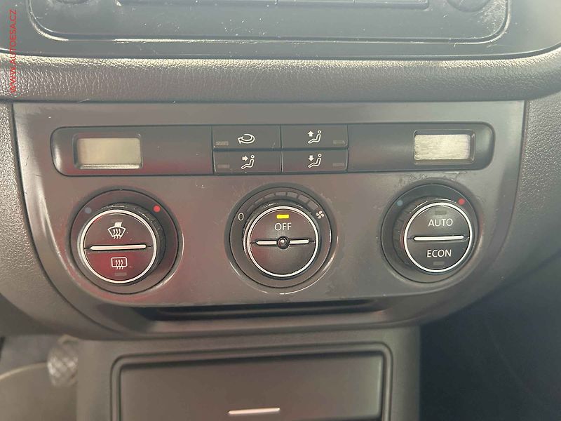 Volkswagen Golf Plus (2006) 1.6FSi, TZ, výhř.sed. - fotka 13 z 14