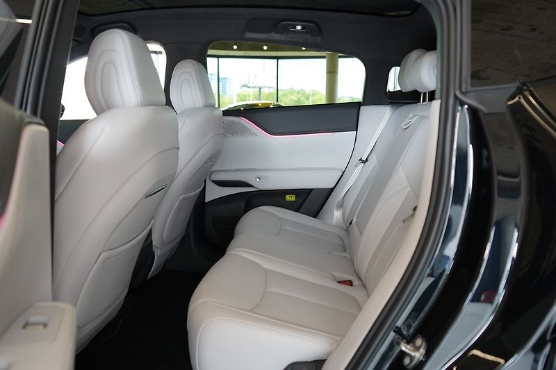 Xpeng G6 (2026) AWD Performance - 487 HP !!! - fotka 25 z 58