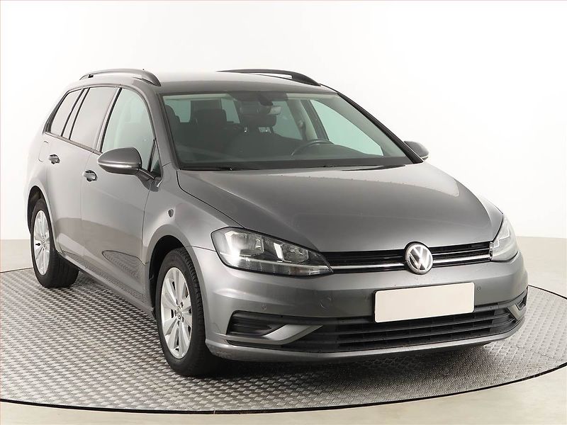 Volkswagen Golf (2019) 1.6 TDI, Navi, Park. senzory - fotografie inzerátu