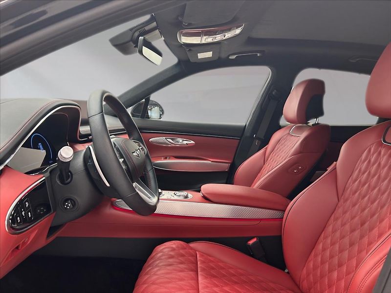 Genesis GV70 2,5 T AWD SPORT - fotka 9 z 14