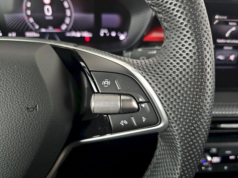 Škoda Fabia (2024) 1.0TSI 85kW Monte Carlo PANORA - fotka 9 z 30