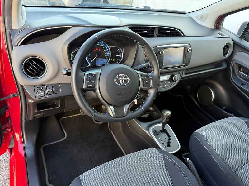 Toyota Yaris 1,5 Trend, Hybrid - fotka 7 z 20