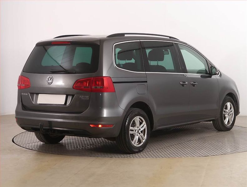 Volkswagen Sharan (2014) 2.0 TDI, Automat, Serv.kniha - fotka 5 z 15