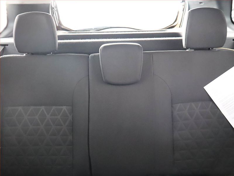 Dacia Duster (2014) 1.6 16V, LPG, Vyhř. sedaček - fotka 10 z 15