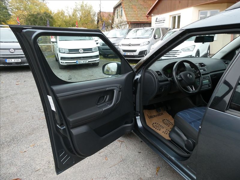 Škoda Roomster 1,2 TSi autom.klima,po servise - fotka 15 z 37