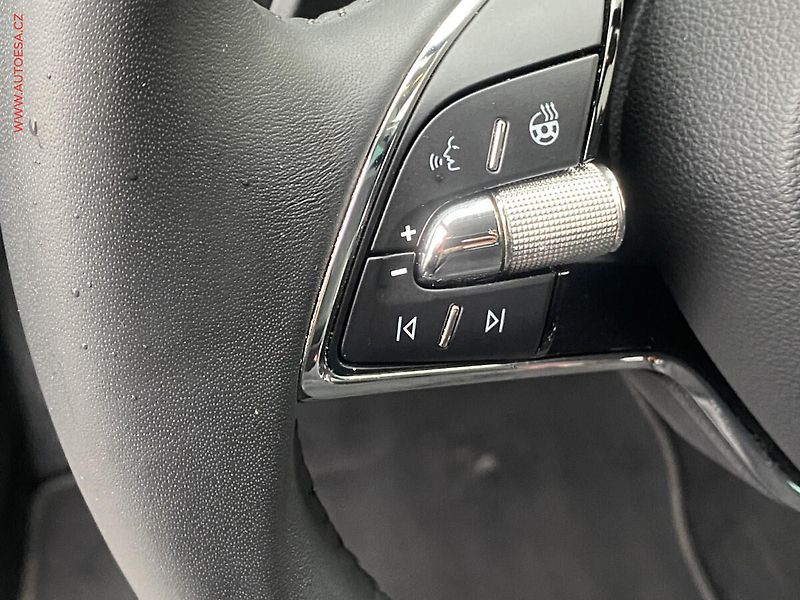 Škoda Superb (2022) 2.0 TDi 4x4, 2.maj,ČR, Style - fotka 14 z 21