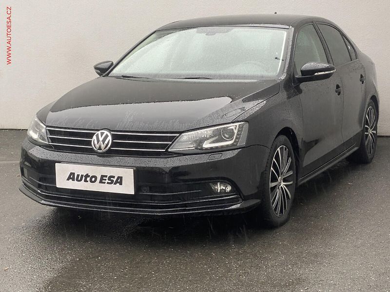 Volkswagen Jetta (2014) 2.0 TDi, DSG, bixen, TZ - fotka 3 z 20