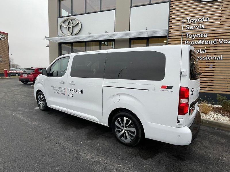 Toyota ProAce Verso 2.0D-4D 144HP M/T Business 8S - fotka 3 z 30
