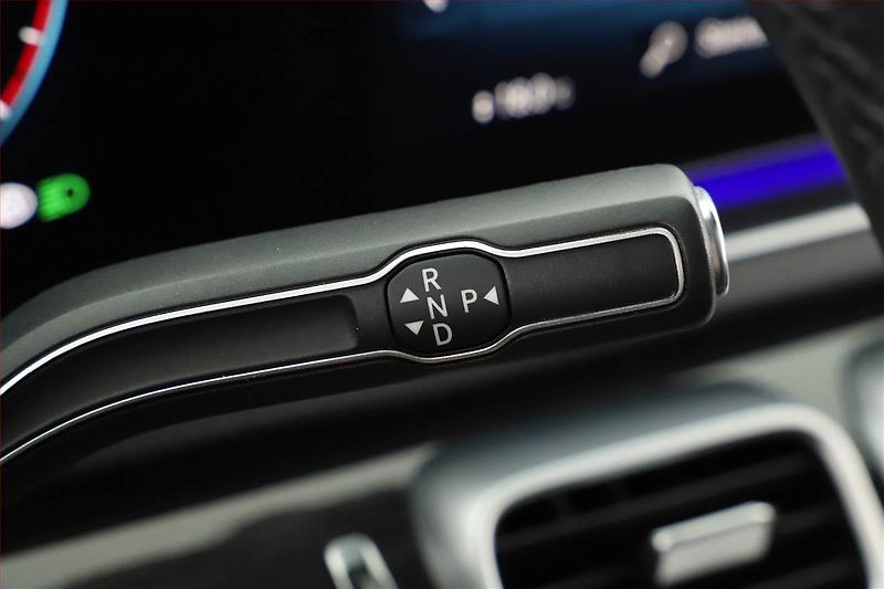 Mercedes-Benz GLS (2021) 580 4MATIC - fotka 10 z 21