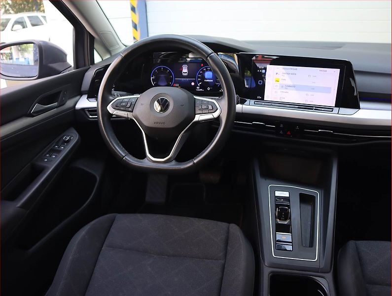 Volkswagen Golf (2021) Life 2.0 TDI, Automat, Navi - fotka 7 z 21