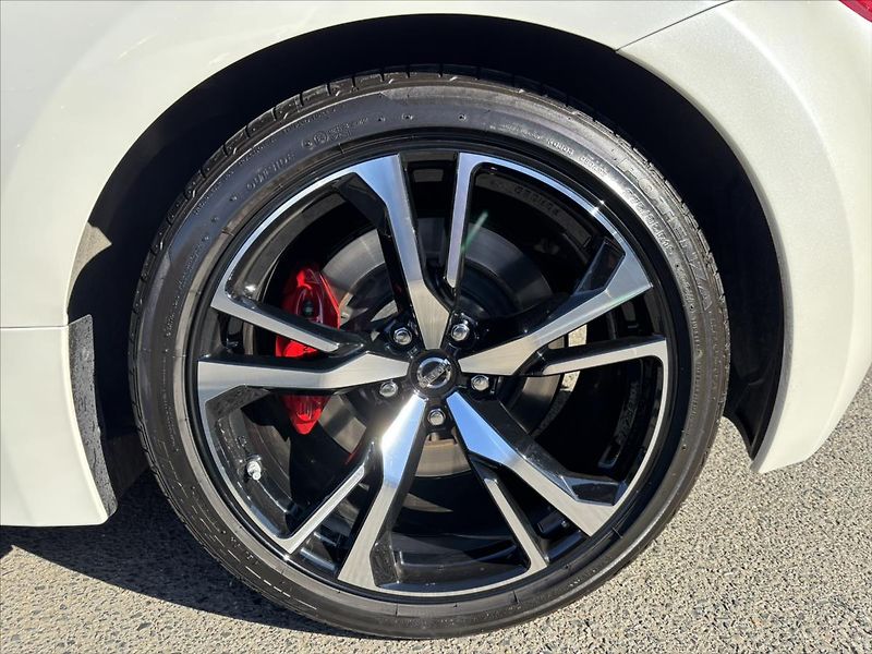 Nissan 370 Z 3,7 i Premium 1.ČR TOP STAV - fotka 41 z 49