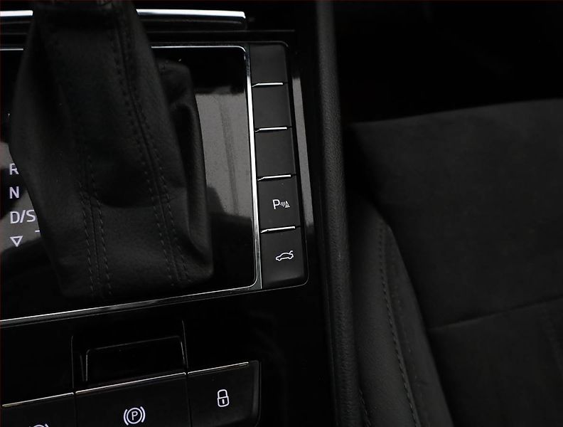 Škoda Superb (2017) Style 2.0 TDI, Automat, Kůže - fotka 15 z 19