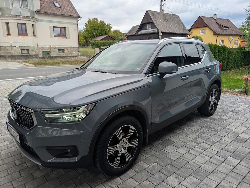 Volvo XC40 D3 Inscription Geartronic - fotka 2 z 11