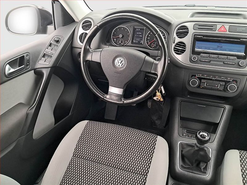 Volkswagen Tiguan (2010) 1.4 TSI, Tempomat - fotka 7 z 16