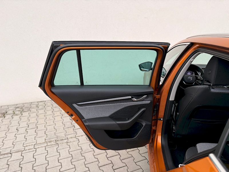 Škoda Octavia (2025) COMBI TOP SELECTION 1,5 TSI M- - fotka 14 z 32