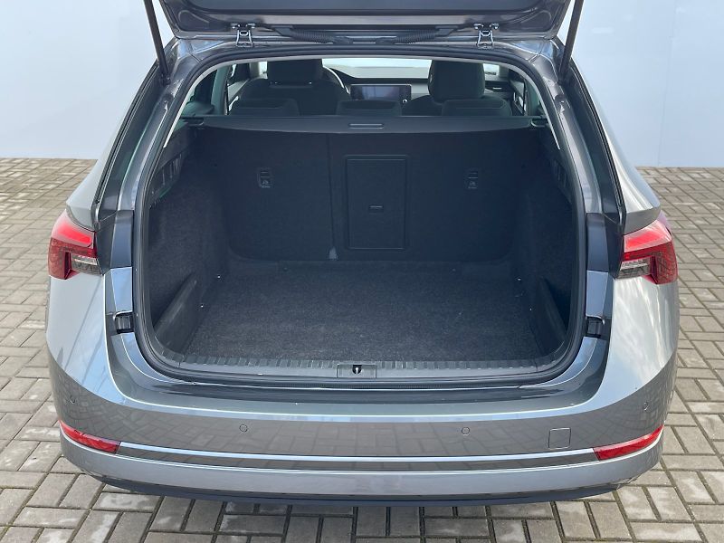 Škoda Octavia (2023) Combi 1,5 TSI / 110 kW Ambitio - fotka 11 z 30