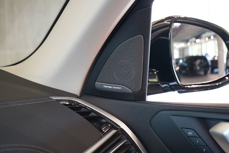 BMW X7 40d xDrive, Laser, Tažné, HUD - fotka 41 z 50