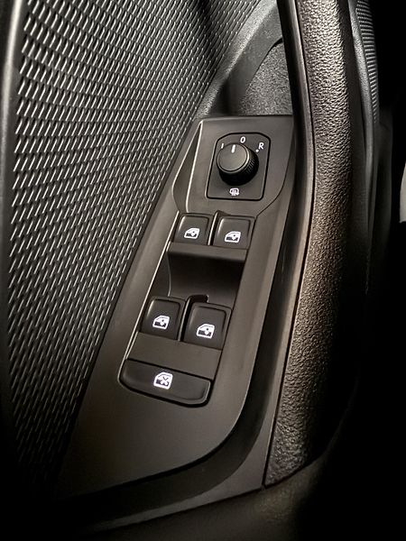 Škoda Octavia 2.0 TDI 85kW Ambition Combi - fotka 11 z 14