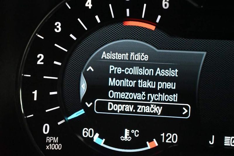 Ford Mondeo (2022) 2.0 LED ACC SONY 8AT Tažné ECO - fotka 29 z 36