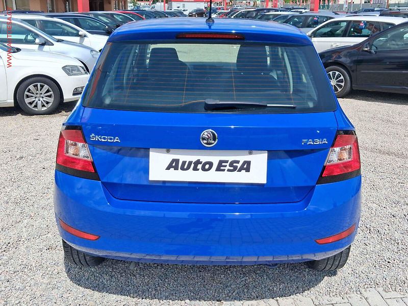 Škoda Fabia (2019) 1.0MPi, 2.maj,ČR, AC - fotka 5 z 16