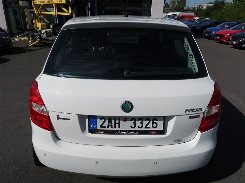 Škoda Fabia 1,2 i,NovéČR,Elegance,aut.klim - fotka 8 z 21