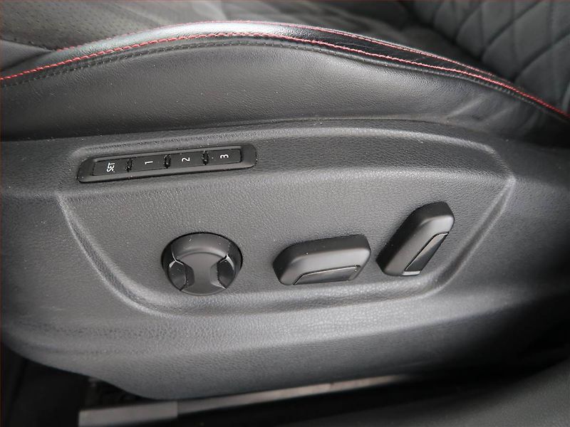 Škoda Octavia (2017) RS 2.0 TDI, Automat, ČR,1.maj - fotka 17 z 21