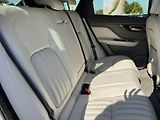 Jaguar F-Pace (2018) 2.0D 132kw AWD  - náhled 12