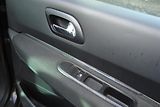 Peugeot 3008 (2013) 1.6HDi,Hybrid 4,AUT,4x4,Panora - náhled 33